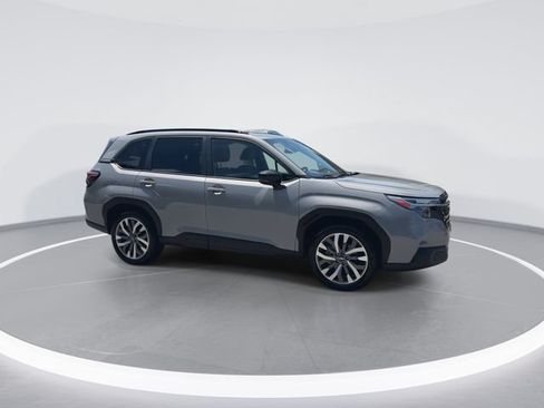 Certified 2025 Subaru Forester Touring AWD/4WD image 9