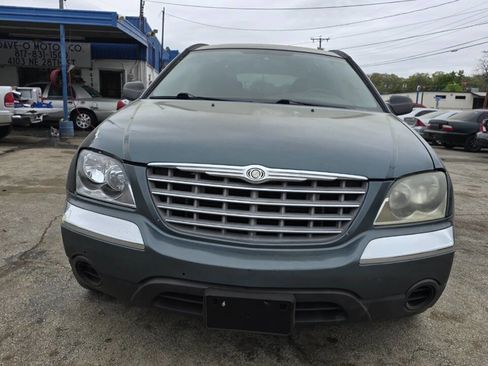Used 2005 Chrysler Pacifica Touring image 4
