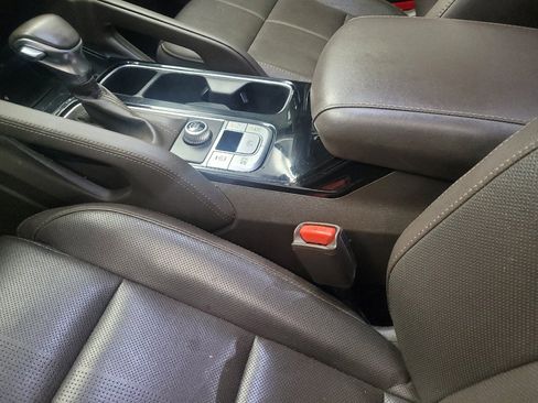 Used 2021 Kia Telluride SX w/ Towing Package FWD image 26