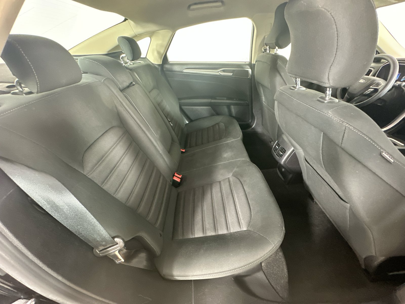 Used 2019 Ford Fusion SE FWD image 42