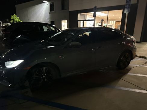Used 2019 Honda Civic EX image 5