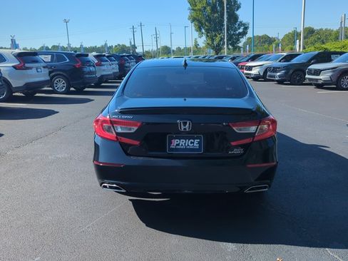 Used 2021 Honda Accord Sport image 7
