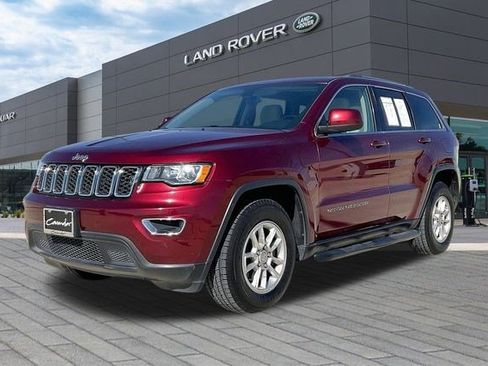 Used 2019 Jeep Grand Cherokee Laredo image 1