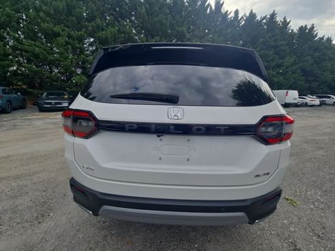 Used 2023 Honda Pilot Elite image 10