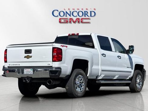 Used 2019 Chevrolet Silverado 2500 LTZ w/ Duramax Plus Package AWD/4WD image 4
