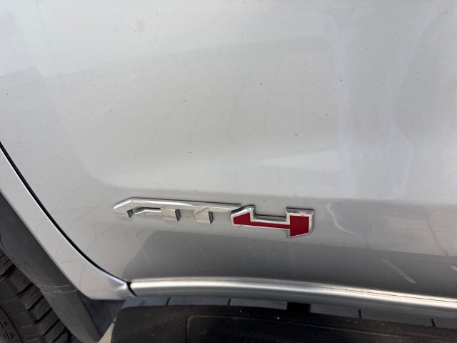 Used 2022 GMC Sierra 1500 AT4 w/ AT4 Premium Package AWD/4WD image 7
