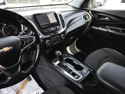 Used 2019 Chevrolet Equinox LT w/ Sun & Navigation Package AWD/4WD image 33