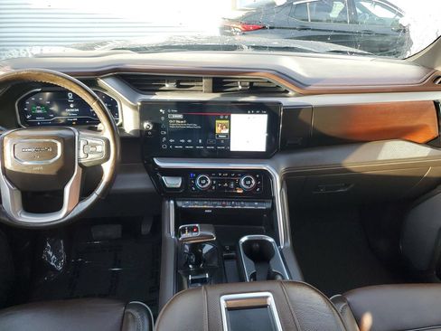Used 2022 GMC Sierra 1500 Denali AWD/4WD image 14
