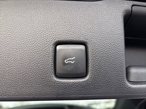 Used 2023 Ford Escape Active image 14