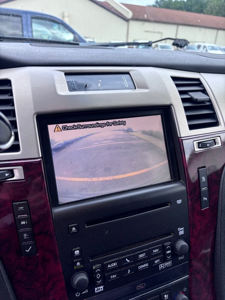 Used 2008 Cadillac Escalade AWD image 19