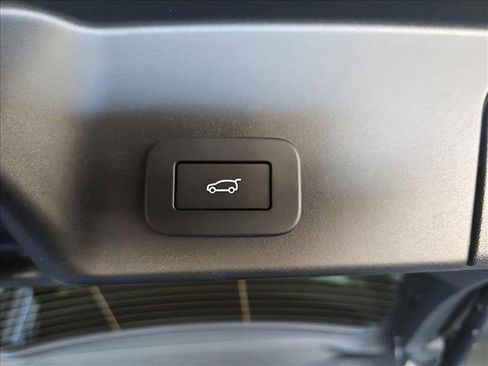 New 2026 Land Rover Range Rover Evoque S image 14