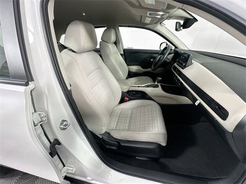 Used 2023 Honda HR-V LX image 26