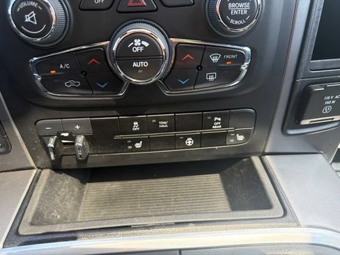 Used 2023 RAM 1500 Warlock AWD/4WD image 34
