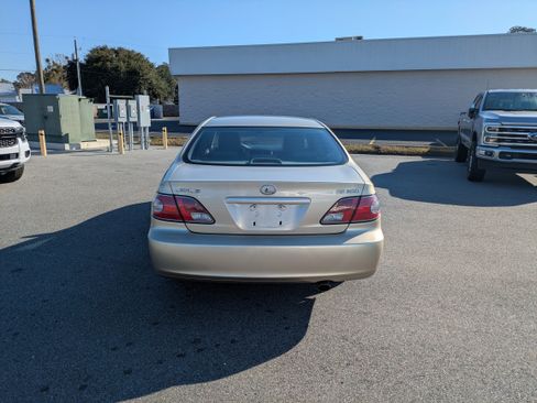 Used 2002 Lexus ES 330 image 4