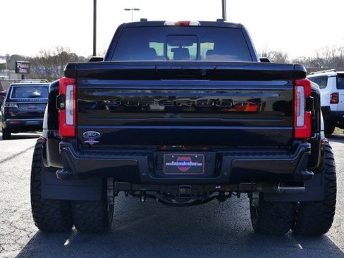 Used 2025 Ford F450 Platinum w/ FX4 Off-Road Package image 8