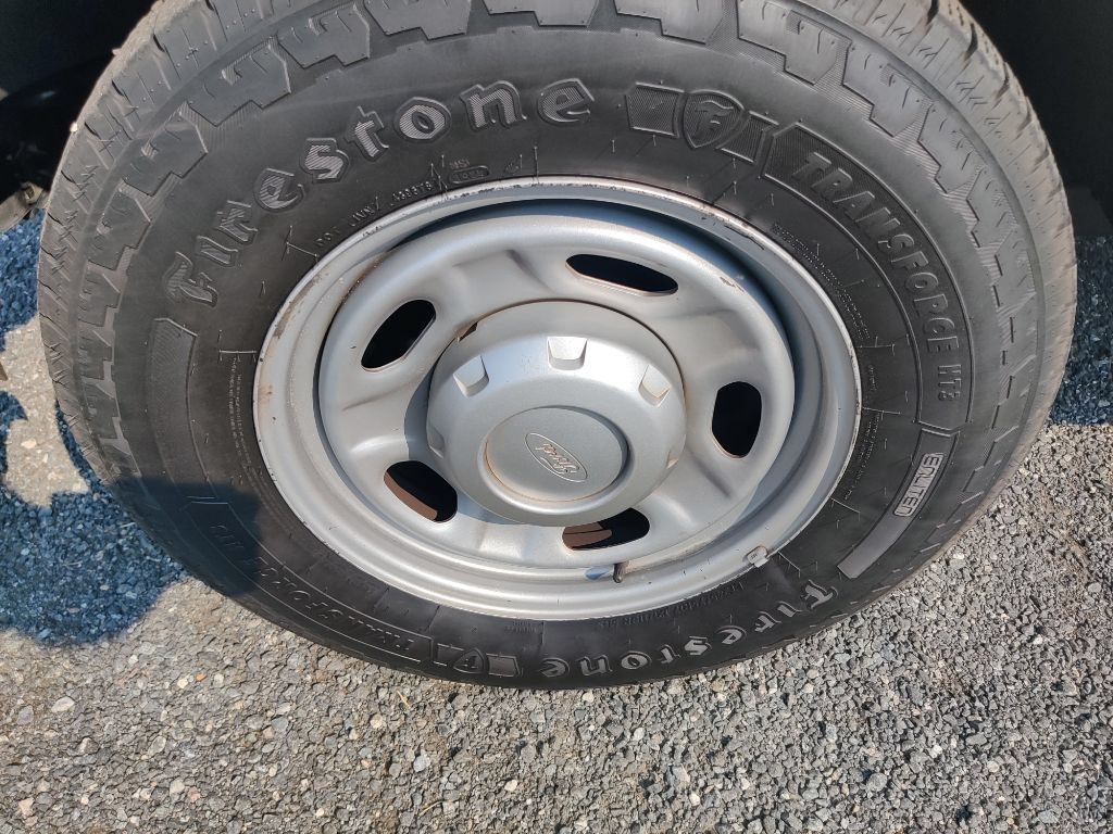 Used 2016 Ford F250 XL w/ Power Equipment Group RWD image 29