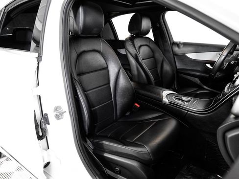 Used 2021 Mercedes-Benz C 300 Sedan w/ Premium Package image 36