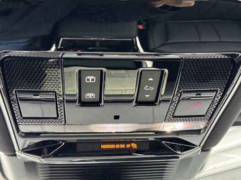 New 2026 Land Rover Range Rover Sport SE AWD/4WD image 23