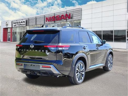 New 2026 Nissan Pathfinder Platinum w/ Cargo Package FWD image 4