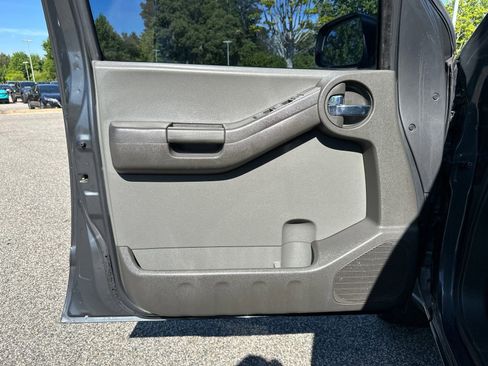 Used 2013 Nissan Xterra S RWD image 8