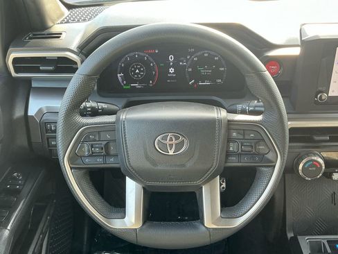 Certified 2025 Toyota Tacoma TRD Sport image 14