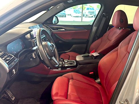 Certified 2025 BMW X4 xDrive30i w/ Premium Package AWD/4WD image 7