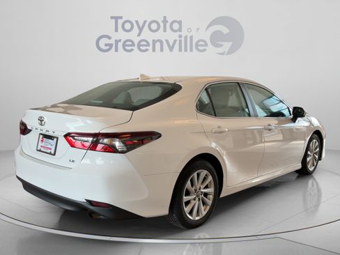 Used 2024 Toyota Camry LE w/ Convenience Package FWD image 6