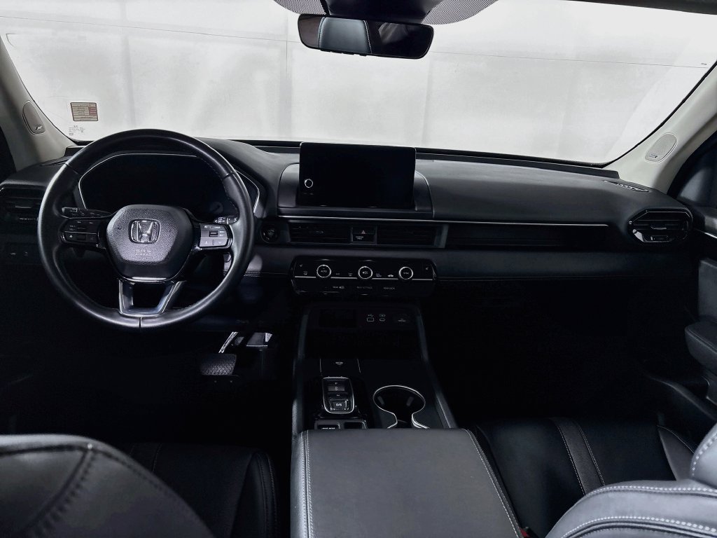 Used 2024 Honda Pilot Touring image 12