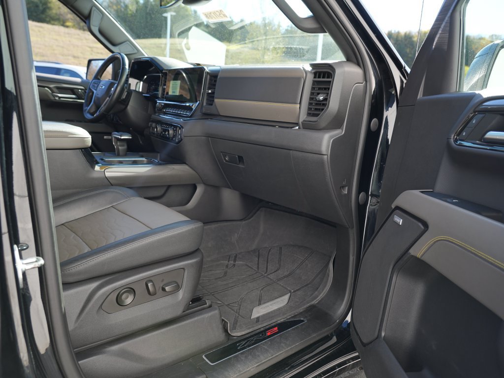 Certified 2023 Chevrolet Silverado 1500 ZR2 AWD/4WD image 32