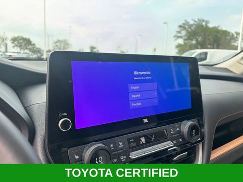 Used 2025 Toyota Grand Highlander FWD image 20