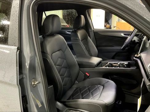 New 2025 Volkswagen Atlas Cross Sport SE image 26