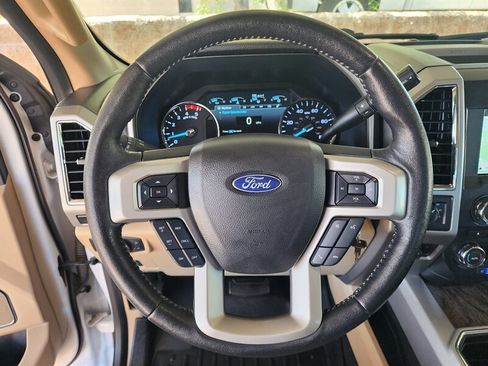 Used 2018 Ford F250 Lariat w/ Lariat Value Package AWD/4WD image 38