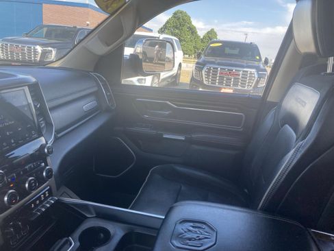 Used 2021 RAM 1500 Laramie AWD/4WD image 16