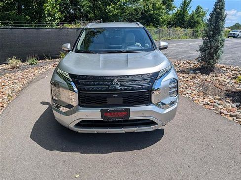 Used 2024 Mitsubishi Outlander SEL AWD/4WD image 8