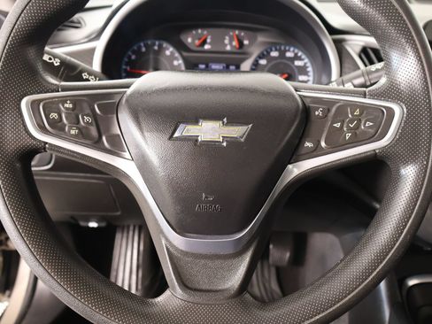Used 2022 Chevrolet Malibu LT FWD image 3
