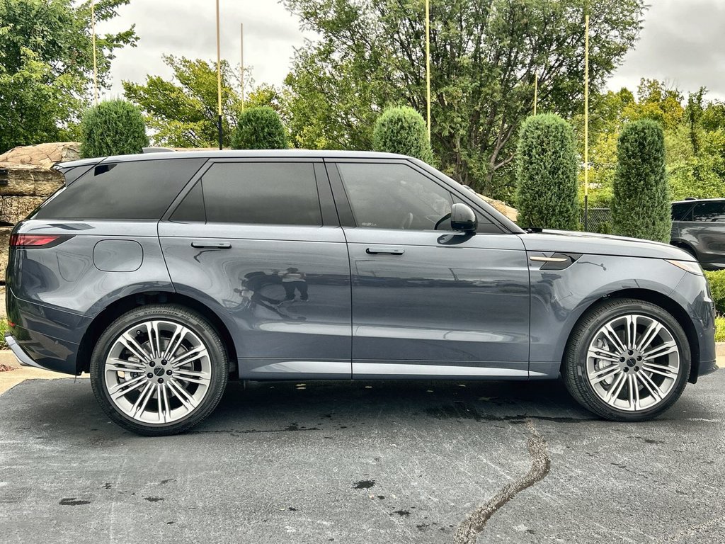 Certified 2026 Land Rover Range Rover Sport Dynamic SE AWD/4WD image 6