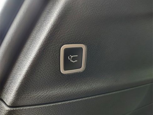 New 2026 Chrysler Pacifica Select image 35