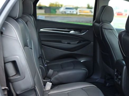 Used 2021 Buick Enclave Avenir w/ Avenir Technology Package image 44