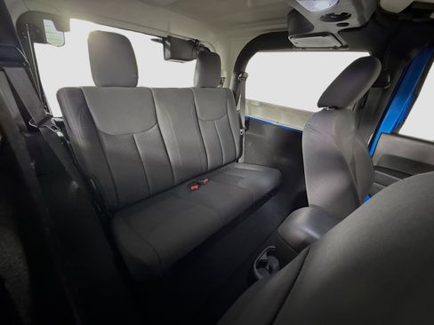 Used 2016 Jeep Wrangler Sport image 24