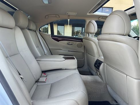 Used 2009 Lexus LS 460 image 17