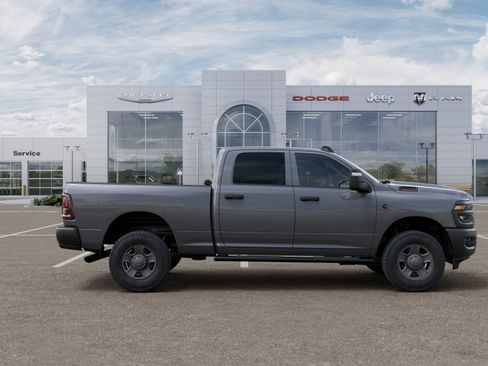 New 2026 RAM 2500 Tradesman AWD/4WD image 39