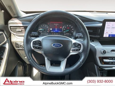 Used 2023 Ford Explorer XLT w/ Equipment Group 202A AWD/4WD image 12