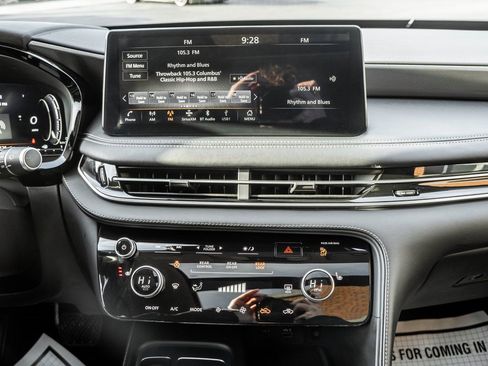 Used 2023 INFINITI QX60 Luxe image 19