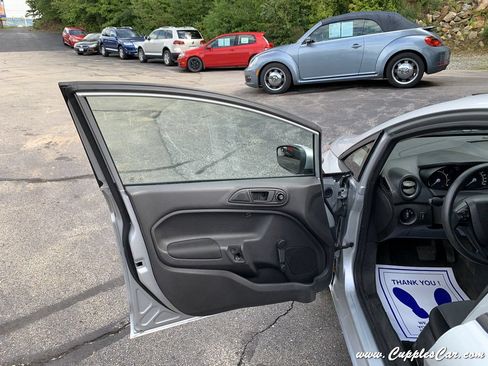 Used 2016 Ford Fiesta S FWD image 6