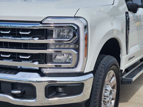 Used 2024 Ford F250 Lariat w/ Chrome Package AWD/4WD image 10