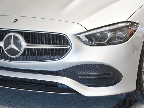 Used 2023 Mercedes-Benz C 300 4MATIC Sedan image 6