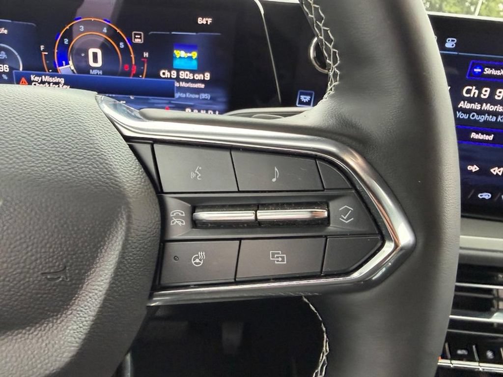 Used 2024 Chevrolet Traverse LT w/ Trailering Package AWD/4WD image 15