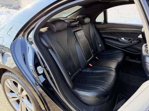 Used 2020 Mercedes-Benz S 450 4MATIC Sedan w/ Premium Package image 16