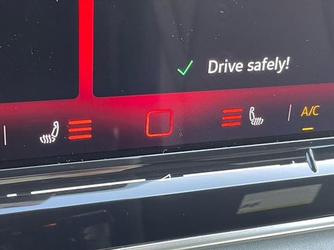 New 2026 Volkswagen Tiguan SE R-Line image 10