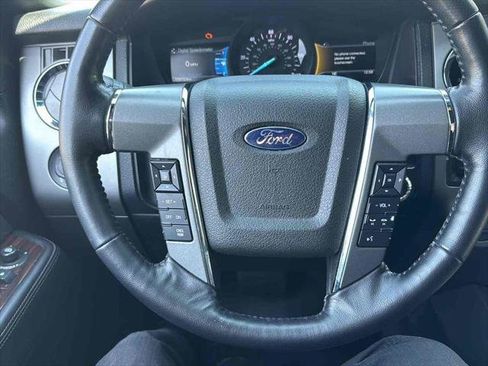 Used 2016 Ford Expedition EL Platinum image 19